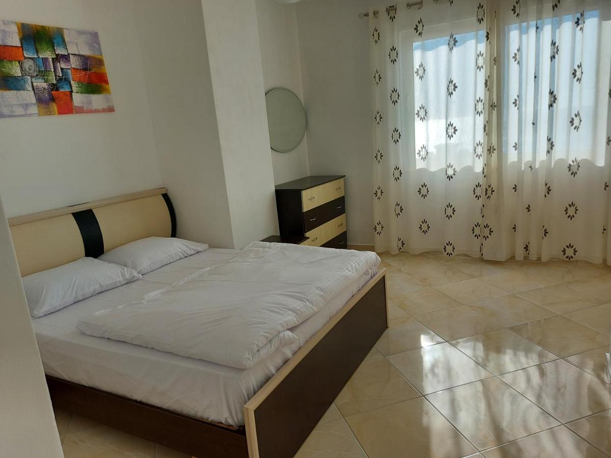 Bral Apartment 7 - Two-Bedroom With Seaview Durrës Buitenkant foto