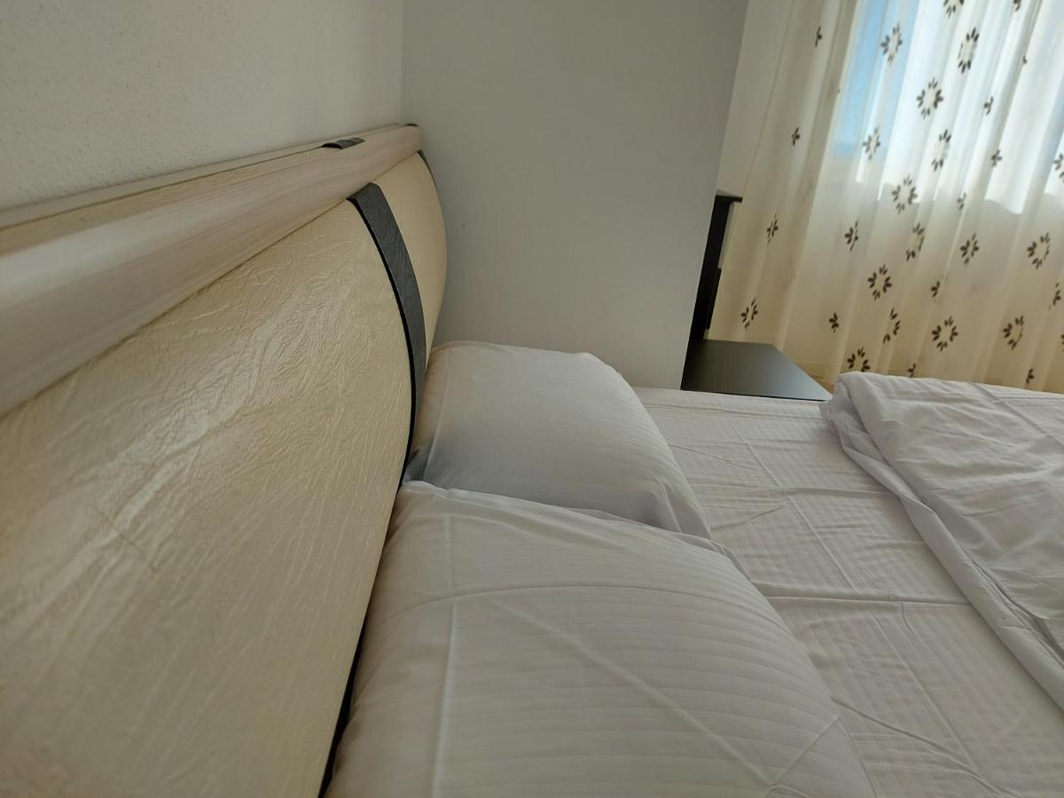 Bral Apartment 7 - Two-Bedroom With Seaview Durrës Buitenkant foto