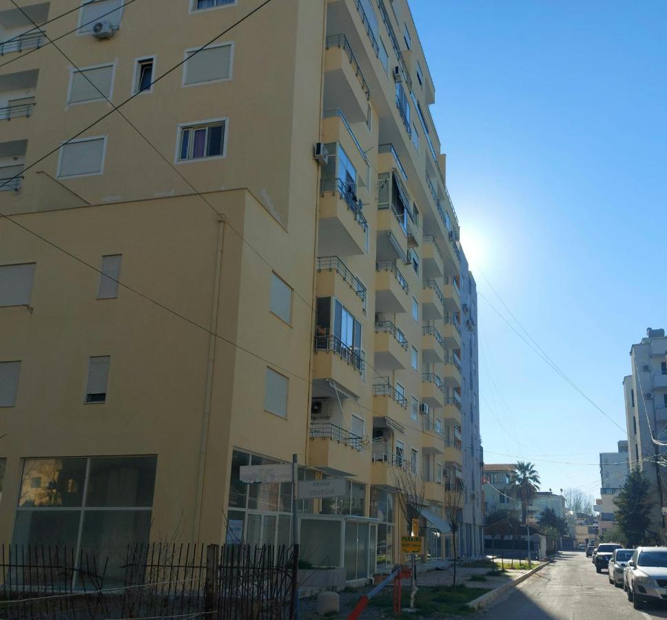 Bral Apartment 7 - Two-Bedroom With Seaview Durrës Buitenkant foto
